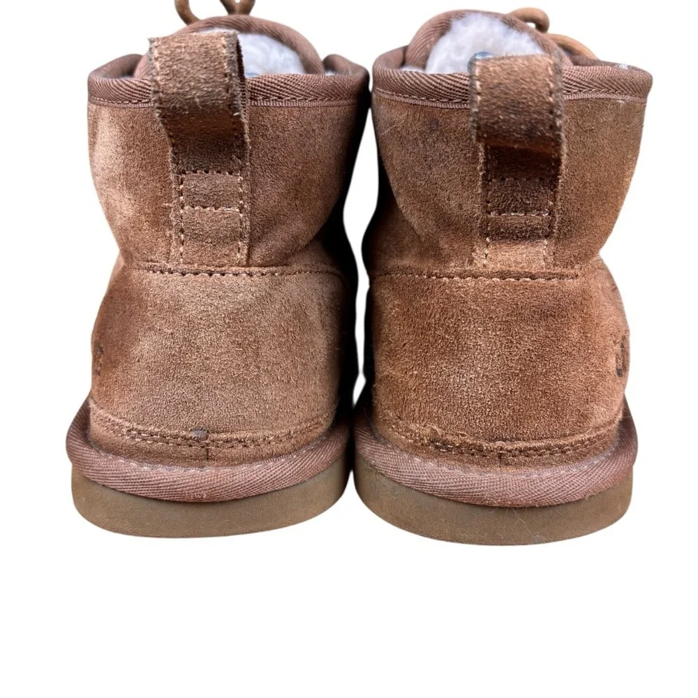 UGG Neumel Suede Lace-Up Chukka Boots – Sz 9 (Very Good Condition)